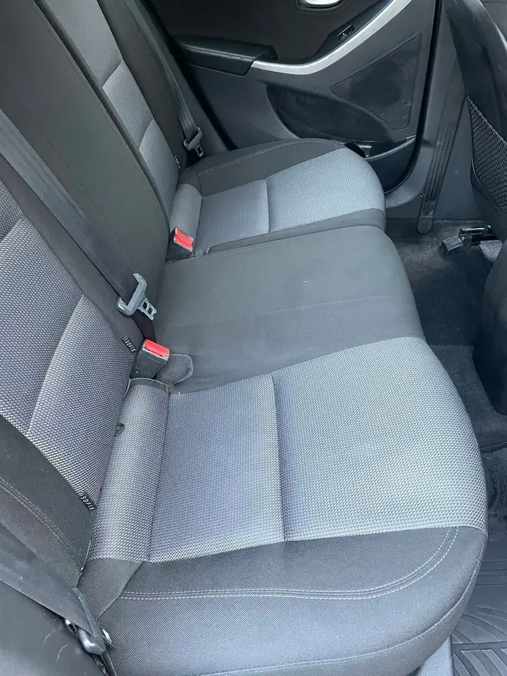 Auto sjedalo poslije čišćenja